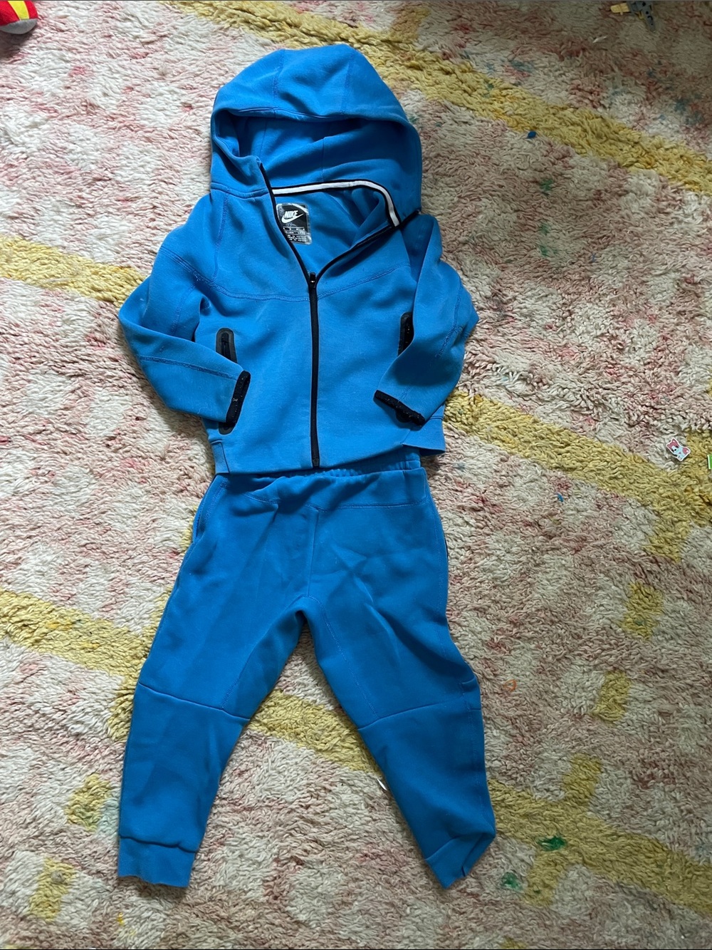 Kids Nike tech set 5t 6t
